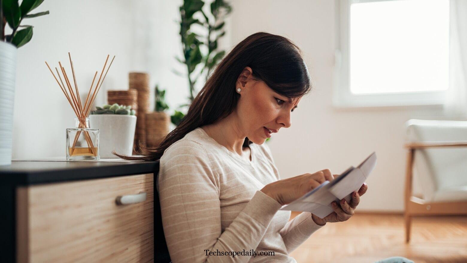 Cheque vs Check: What's the Difference and Which Is Correct?